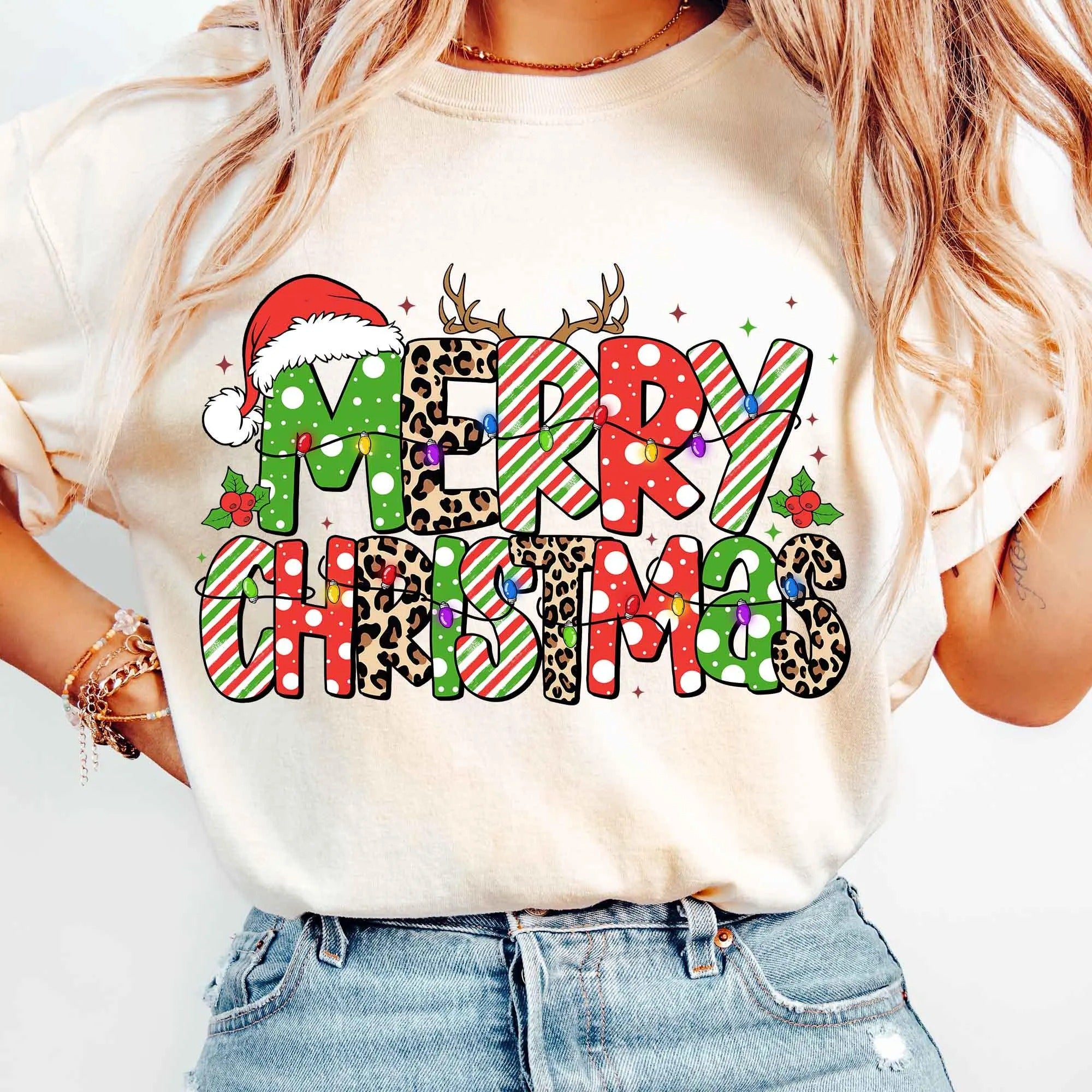 Merry Christmas T-Shirt – Festive Holiday Graphic Tee with Santa Hat, Lights & Leopard Print Letters
